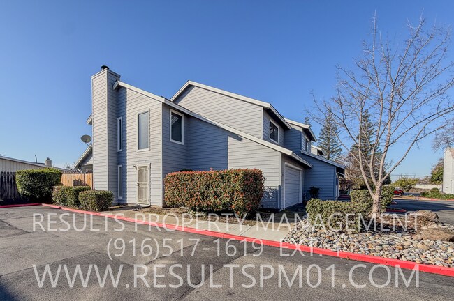 Building Photo - Cozy Roseville 3 Bed 2.5 Bath