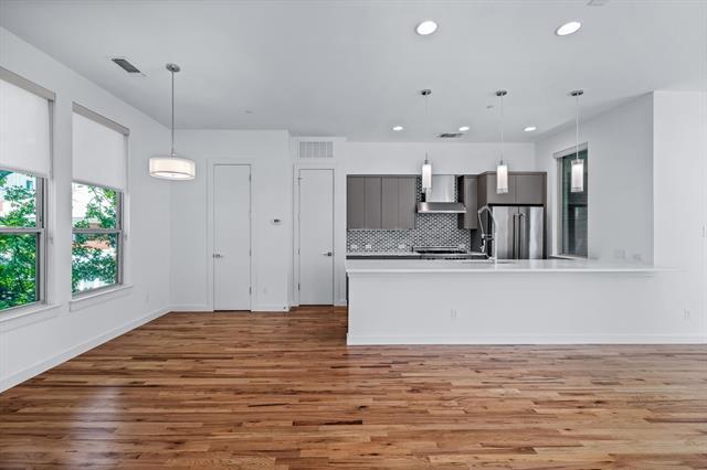 Building Photo - 5734 Oram St