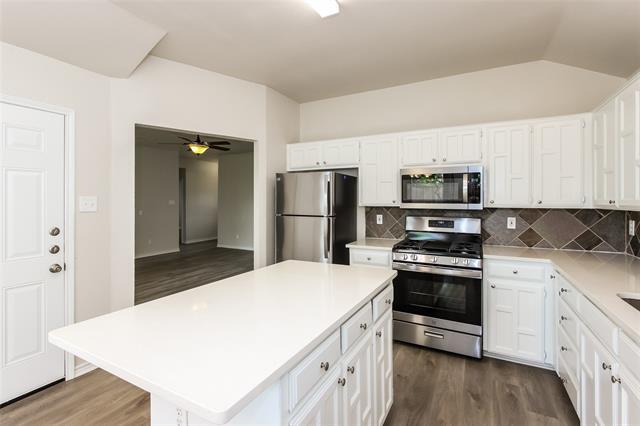 Building Photo - 9214 Chimneywood Dr