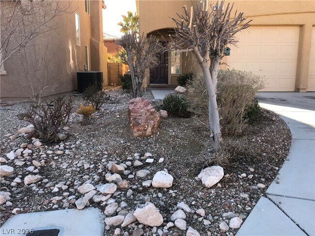 Building Photo - 9191 Dutch Oven Ct