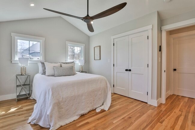 Building Photo - 7 Christopher St