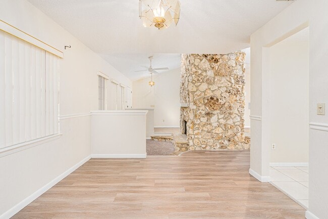 Building Photo - Renovated 3/2 Home in Daytona Beach