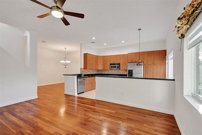 Building Photo - 2724 Treasure Cove Cir