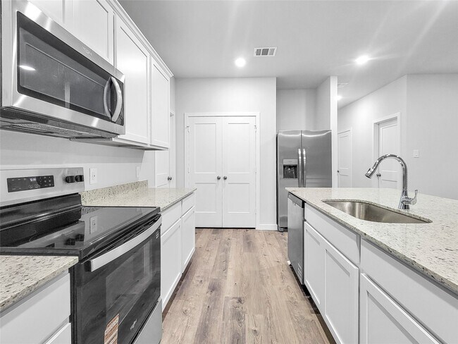 Building Photo - 17848 Lionheart Rd