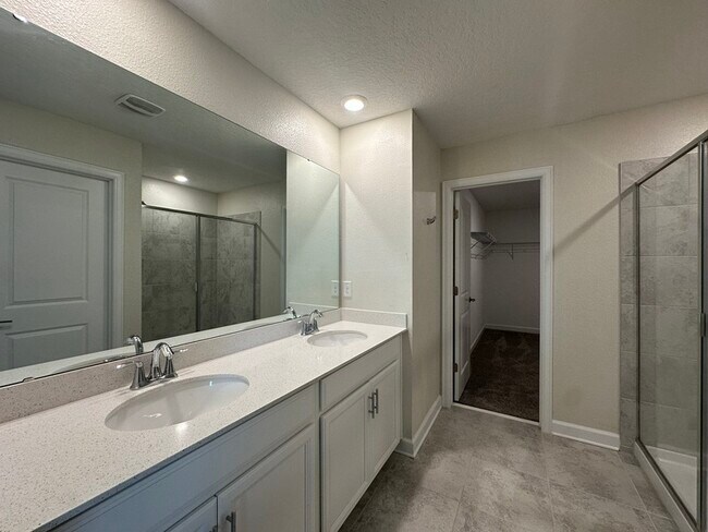 Building Photo - 1616 Oak Blossom Dr