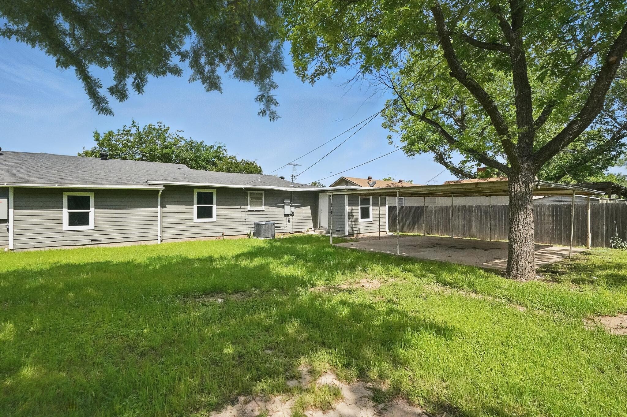 Building Photo - 2781 Beech St