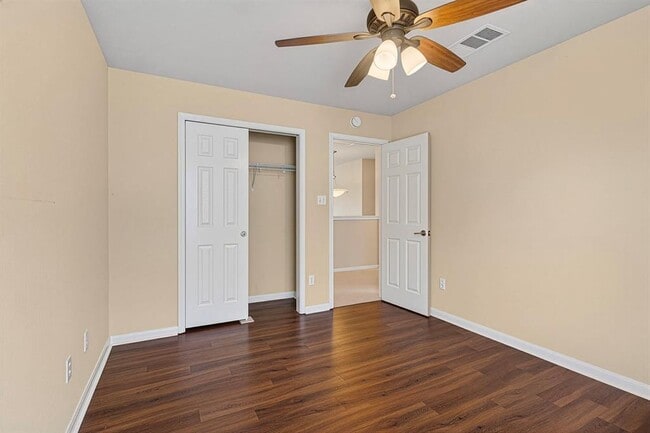 Building Photo - 4489 Western Lake Dr