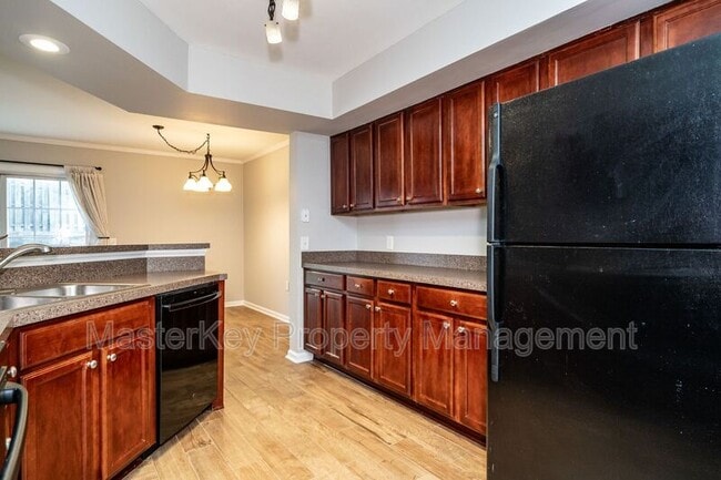 Building Photo - 2406 Condor Ct