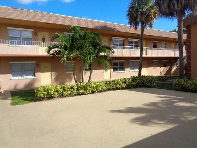 Primary Photo - 101 NE 41st St