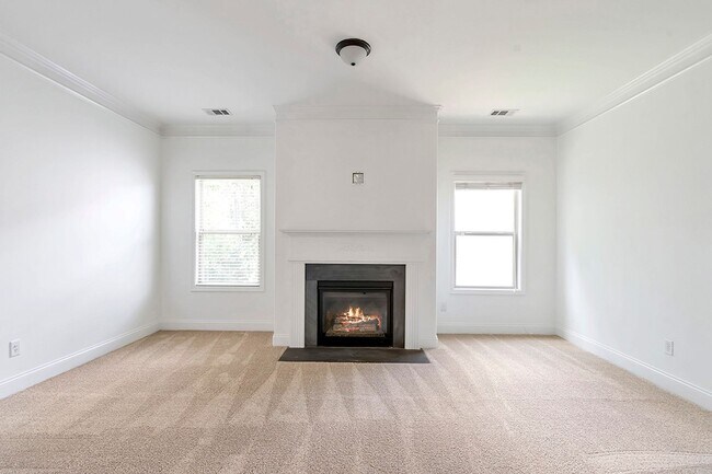 Building Photo - 2635 Azalea Bluff Dr