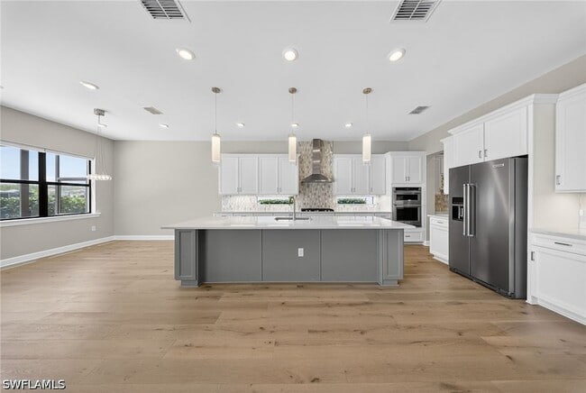 Building Photo - 20060 Hartford Blvd