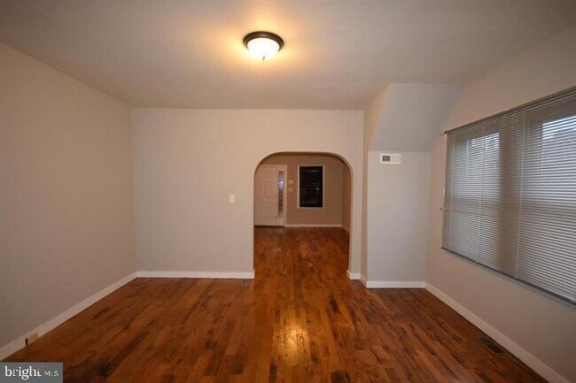 Building Photo - 537 Wildwood Pkwy