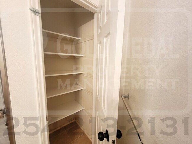 Building Photo - 1803 Robert Tyler Dr