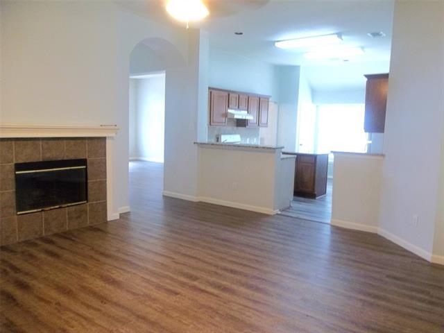 Building Photo - 8405 Greenfield Dr