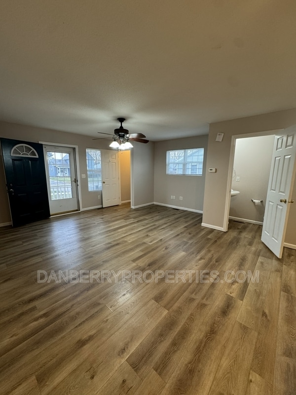 Building Photo - 216 Madison Ave