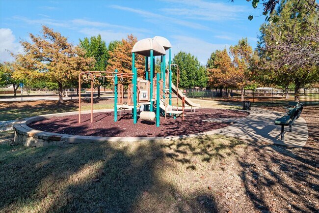 Building Photo - Stunning home in Panther Creek