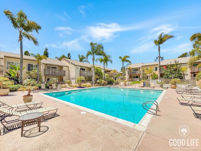 Building Photo - Beautiful 2BD/2BA Condo in La Jolla W/ Pri...