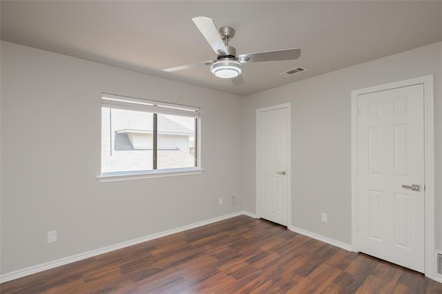 Building Photo - 532 Lake Forest Dr