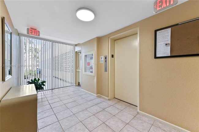 Building Photo - 3540 S Ocean Blvd