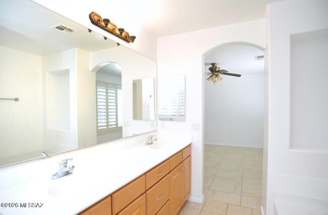 Building Photo - 5493 W Silent Dove Way