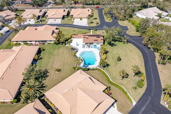 Building Photo - 7183 Wood Creek Dr