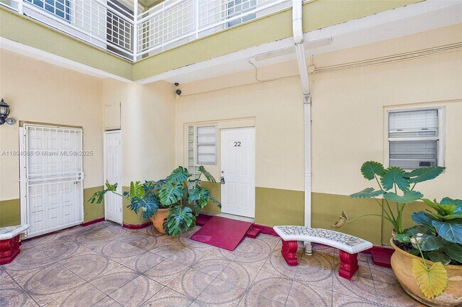 Building Photo - 2300 W Flagler St