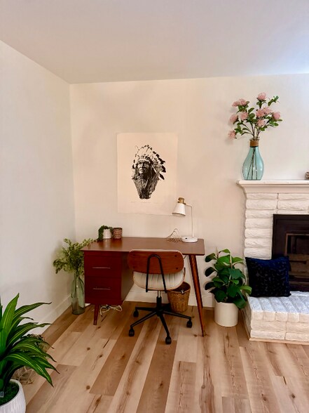 Building Photo - 942 Ruby Dr