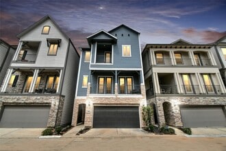 Building Photo - 11012 Mikula Dr