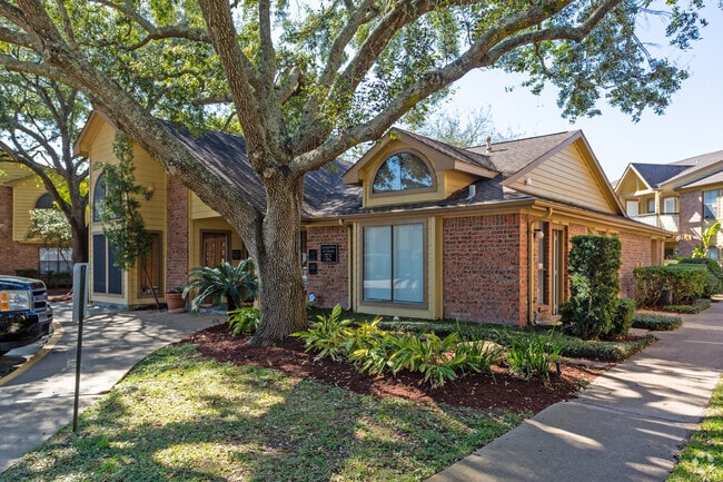 Leasing Office - Ashford Strawbridge