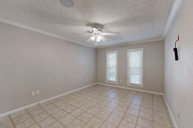 Building Photo - 1407 Skrivanek Ct