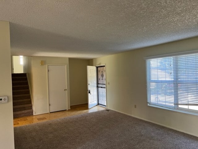 Building Photo - 7047 S Fairfax St