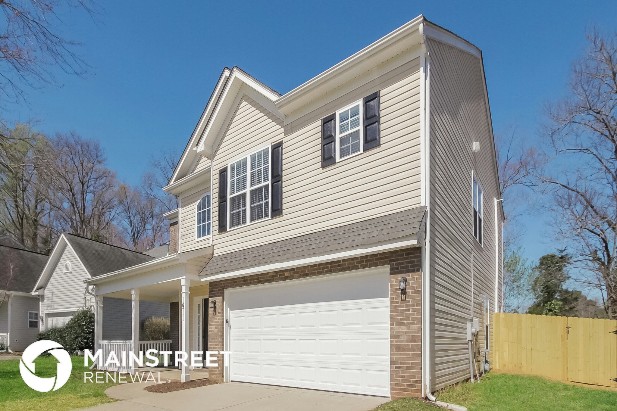 Building Photo - 1911 Elizabeth Oaks Ave