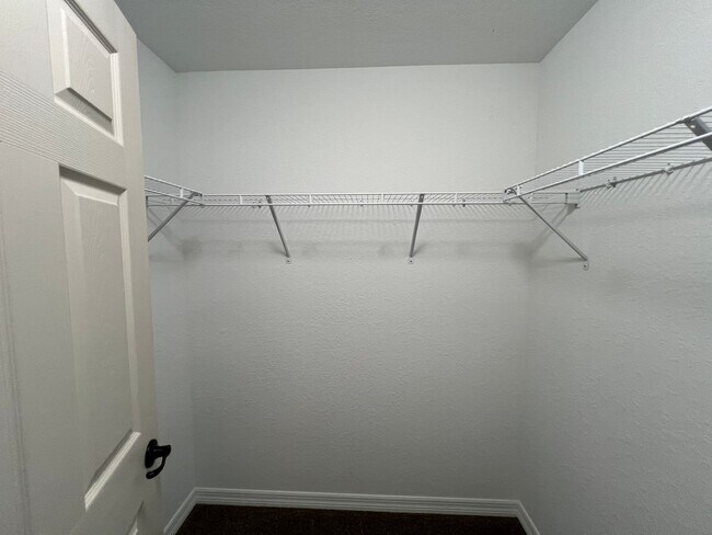 Building Photo - AMAZING 3 BD/2BA Home in Beautiful Ocala!!!