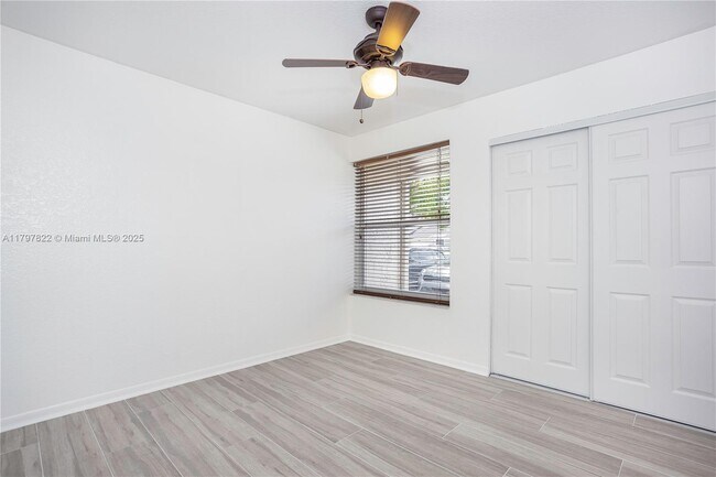 Building Photo - 617 Woodgate Ln