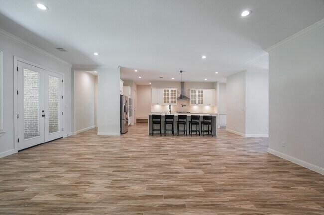 Building Photo - 25018 Rhett Butler Ct