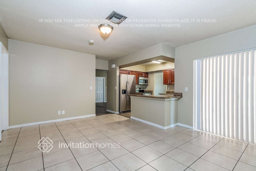 Building Photo - 3224 NW 118th Ln
