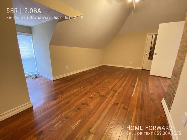 Building Photo - 369 S Broadway Park