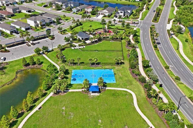 Building Photo - 6240 Fairmont Ln