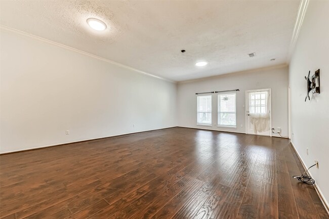 Building Photo - 3327 S Country Meadows Ln