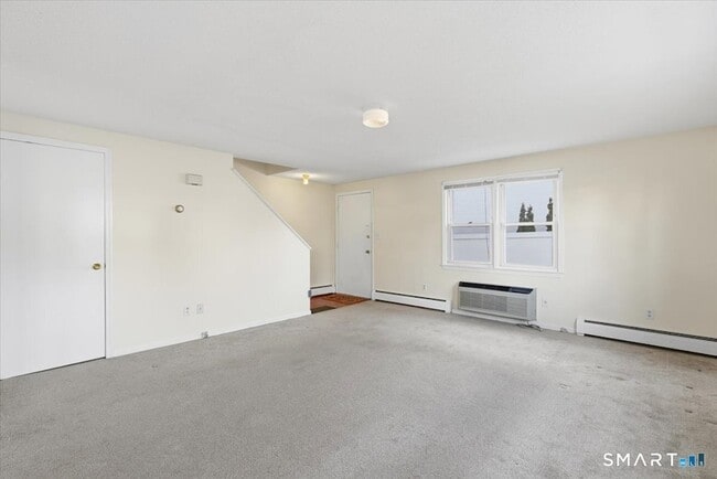 Building Photo - 194 Cherry St