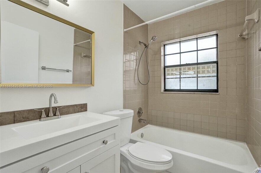Building Photo - 3515 NW 94th Ave