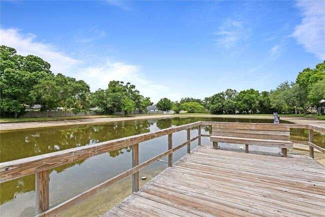 Building Photo - 4506 S Oak Dr