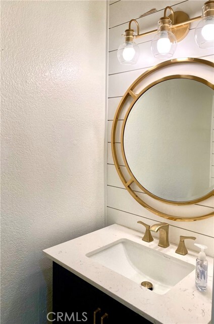 Building Photo - 29 Cuervo Dr