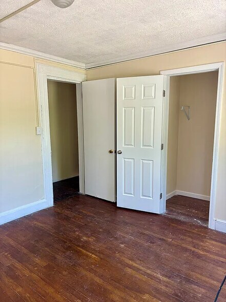 Building Photo - 192 Front St