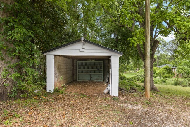 Building Photo - Freshly Updated 3BR Home in Opelika – Clean, Bright, Move-In Ready