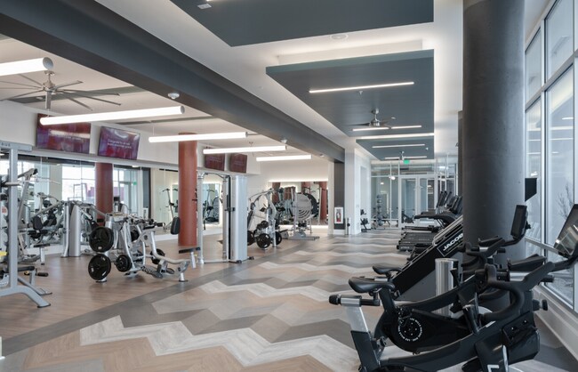 Building Photo - 3972 E Evans Ave