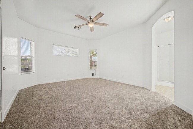 Building Photo - 3533 E Joseph Way