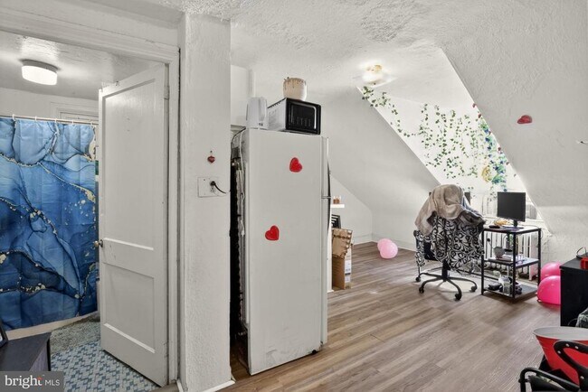 Building Photo - 916 Pine St