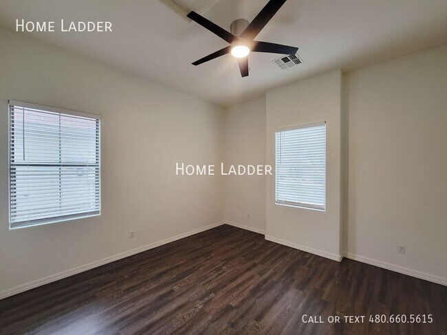 Building Photo - 29683 N 69th Dr