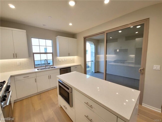 Building Photo - 3 br, 3.5 bath Condo - 106 Trailing Comet ...